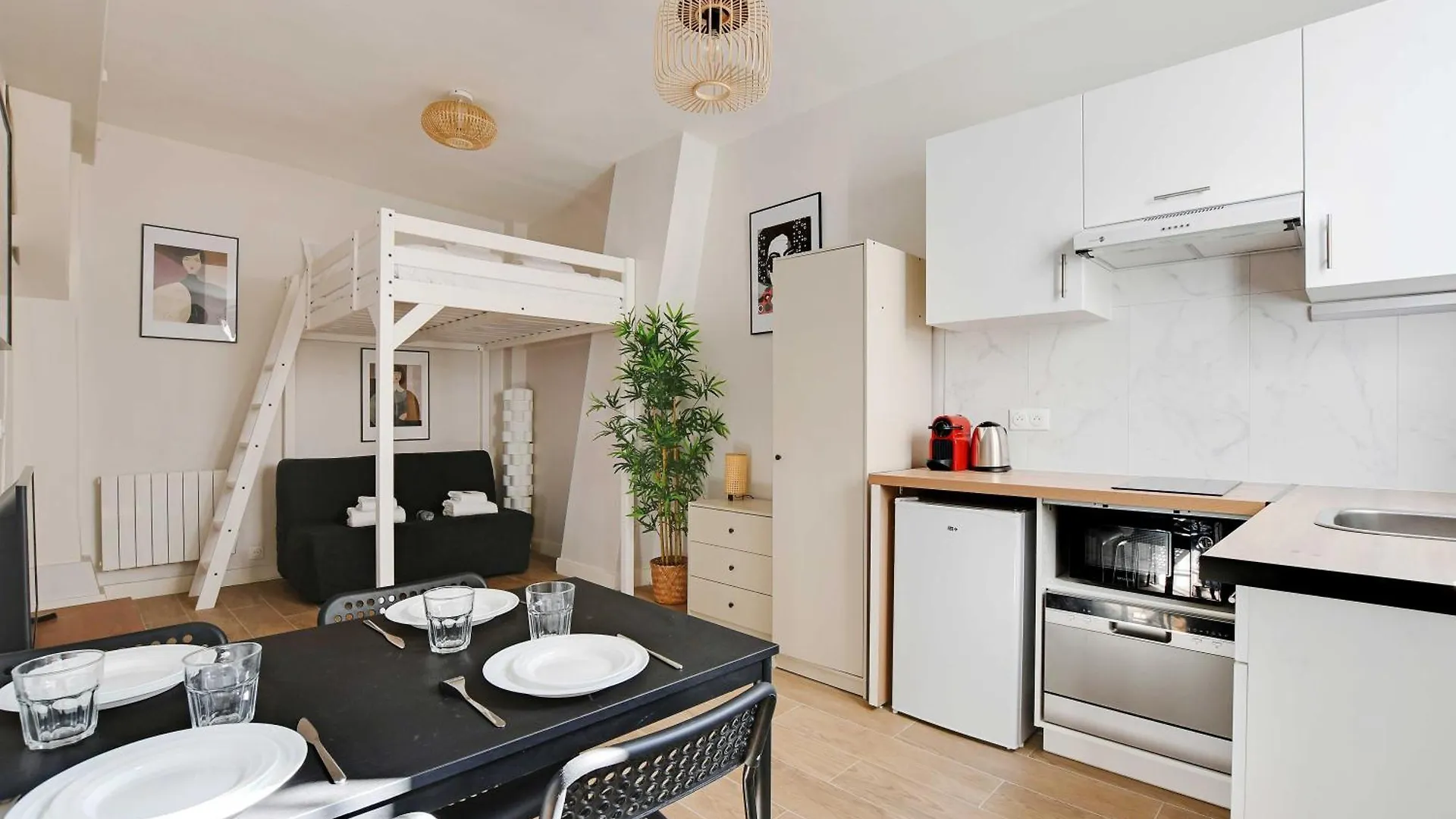 Studio With Garden - 4P - Canal St Martin Apartment Paris 0*,  France